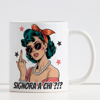 Tazza Ironica ragazza “Signora a chi?” – Personalizzata con Nome, idea regalo per amica collega
